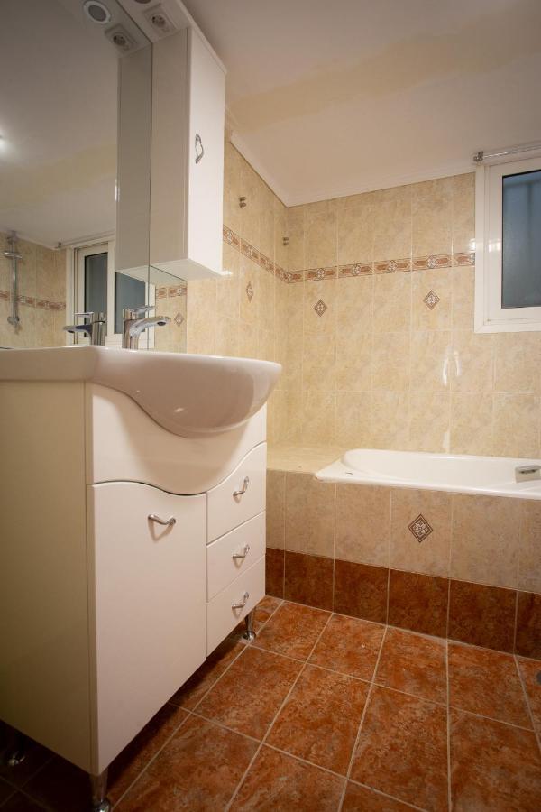 Efis Apartment Down Town Perfect Location Nafpaktos Bagian luar foto